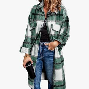 Women’s long sleeve flannel shacket